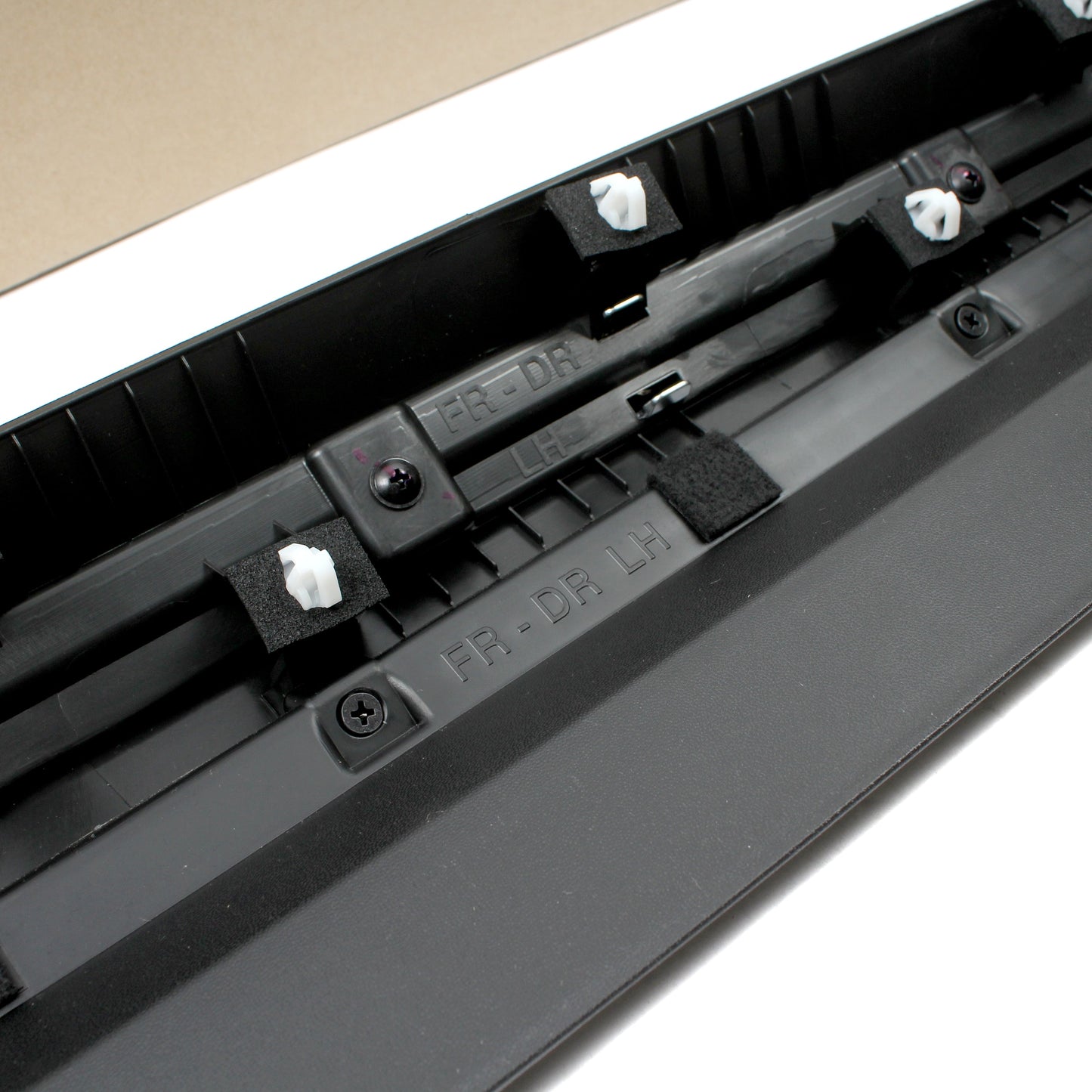 GENUINE Front Door Side Molding RIGHT for 2021-2023 Kia Sorento 87722P2000