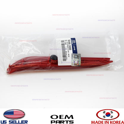 GENUINE OEM Bumper Reflector Rear RIGHT Passenger Side 2011-2013 Hyundai Elantra