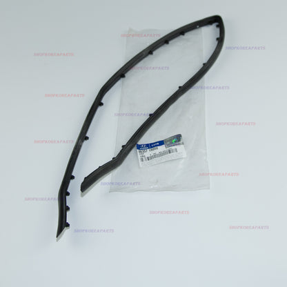 GENUINE Front Bumper Hood Seal Strip ⭐OEM⭐ Hyundai Accent 2012-2017 863571R000